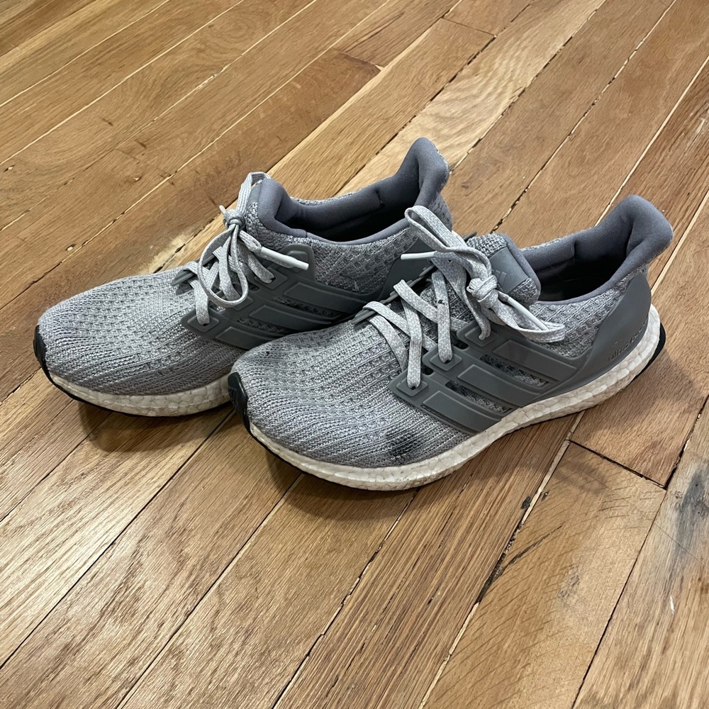 Adidas ultra boosts size 6.5